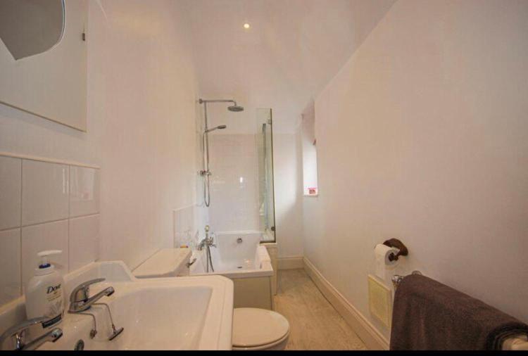 Light And Airy Central Lyme Regis Appartment With Parking 외부 사진